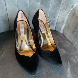 Jennifer Lopez Black Heels